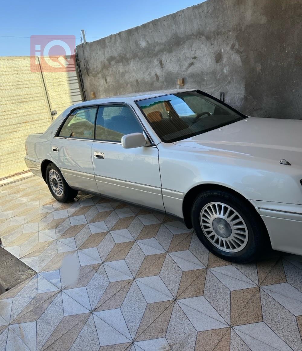 تويوتا كراون